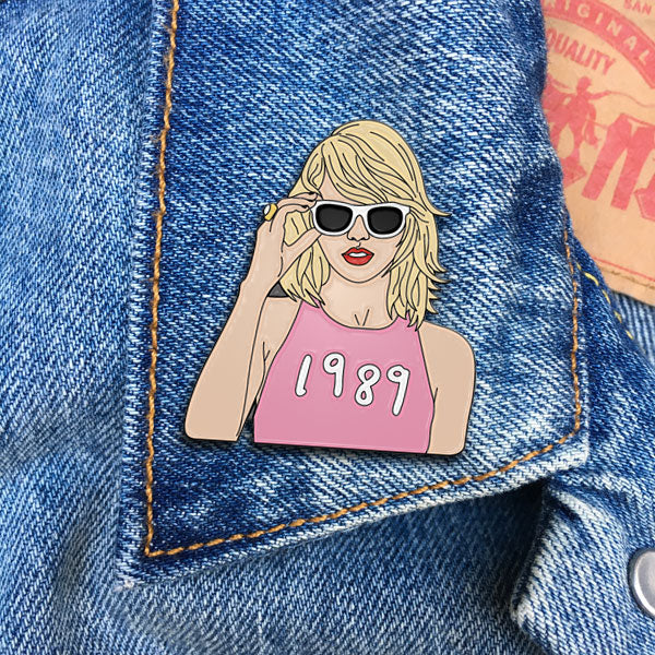 Taylor 1989 Enamel Pin